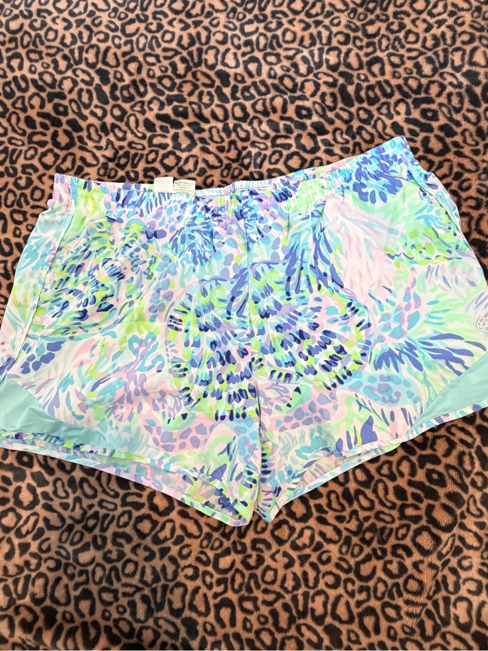 Women’s Pastel Floral Active Shorts - Lilly Pulitzer Luxletic-size large